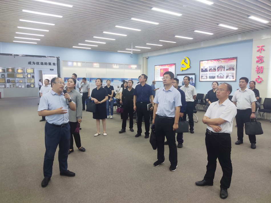 2024年7月17日，市國資委系統在公司開(kāi)展“三組聯(lián)建”現場(chǎng)觀(guān)摩1（公司展廳）_副本